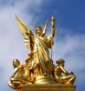 Guldstaty på taket av Operan