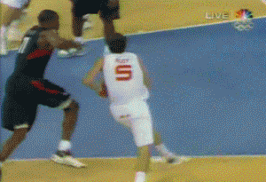 Rudy Fernandez slams in the Olympic final